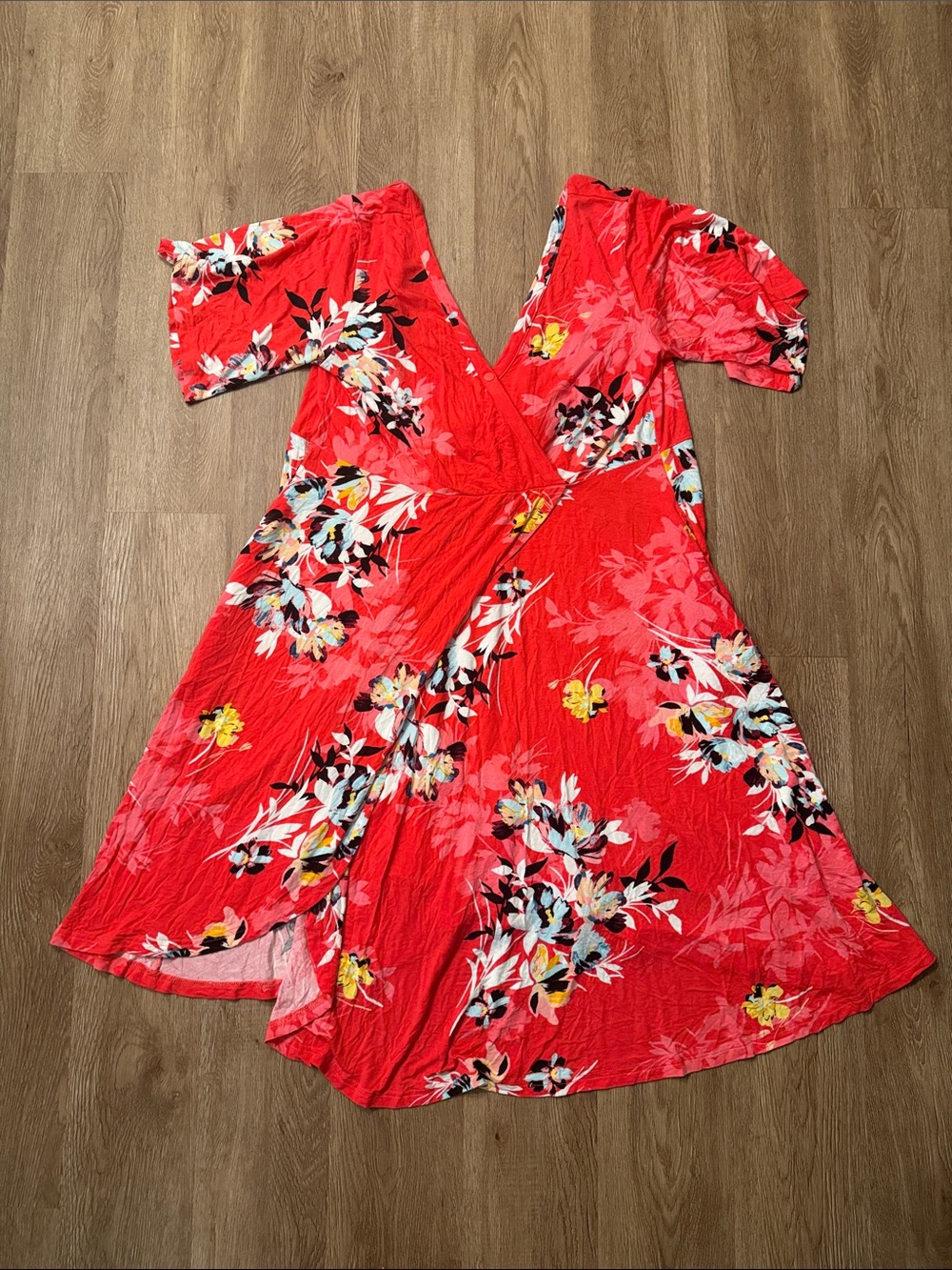 Latched Mama Red Floral Labor Delivery Nursing Maternity Wrap Dress Large
